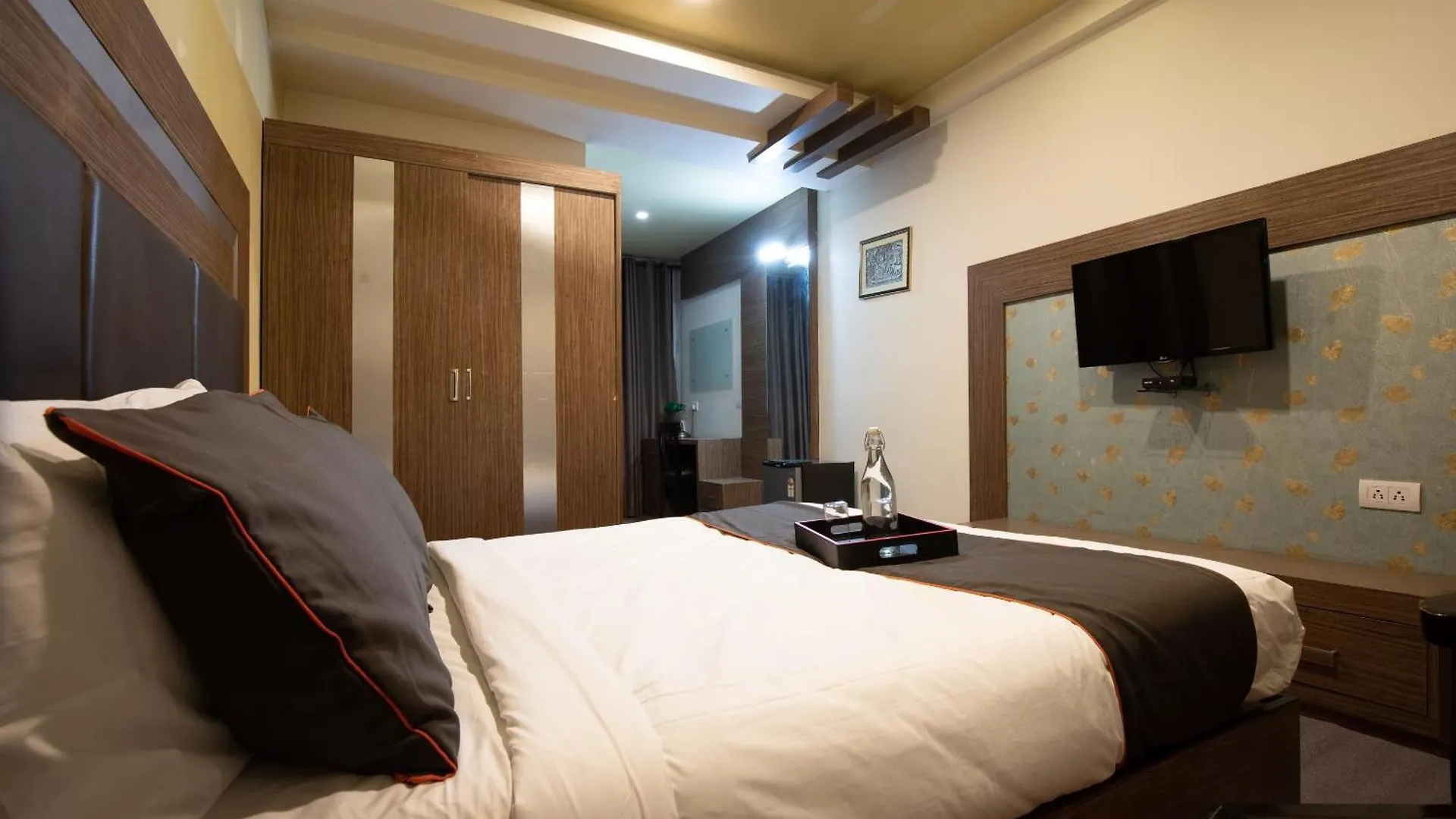 Hotel O Dg College Chelambra Ferokh Índia